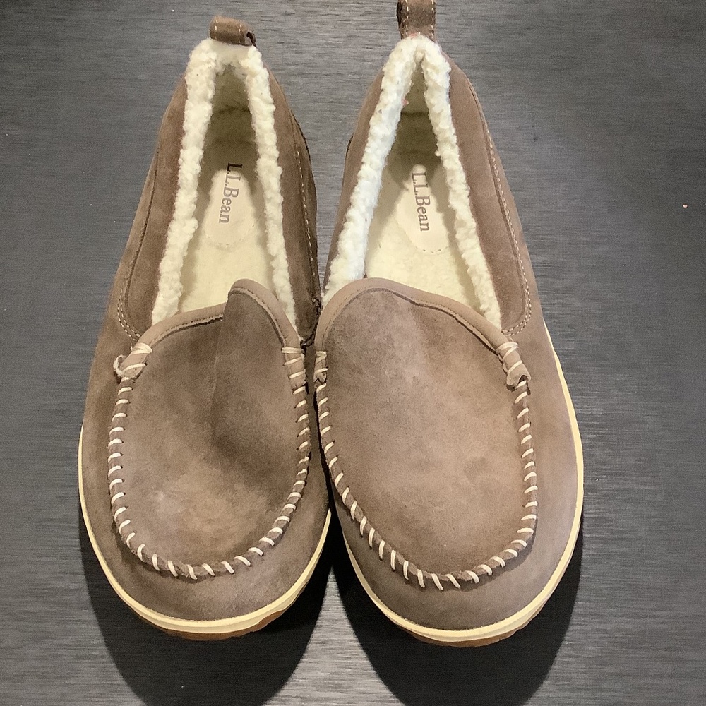 L.L bean woman gray slippers size 8